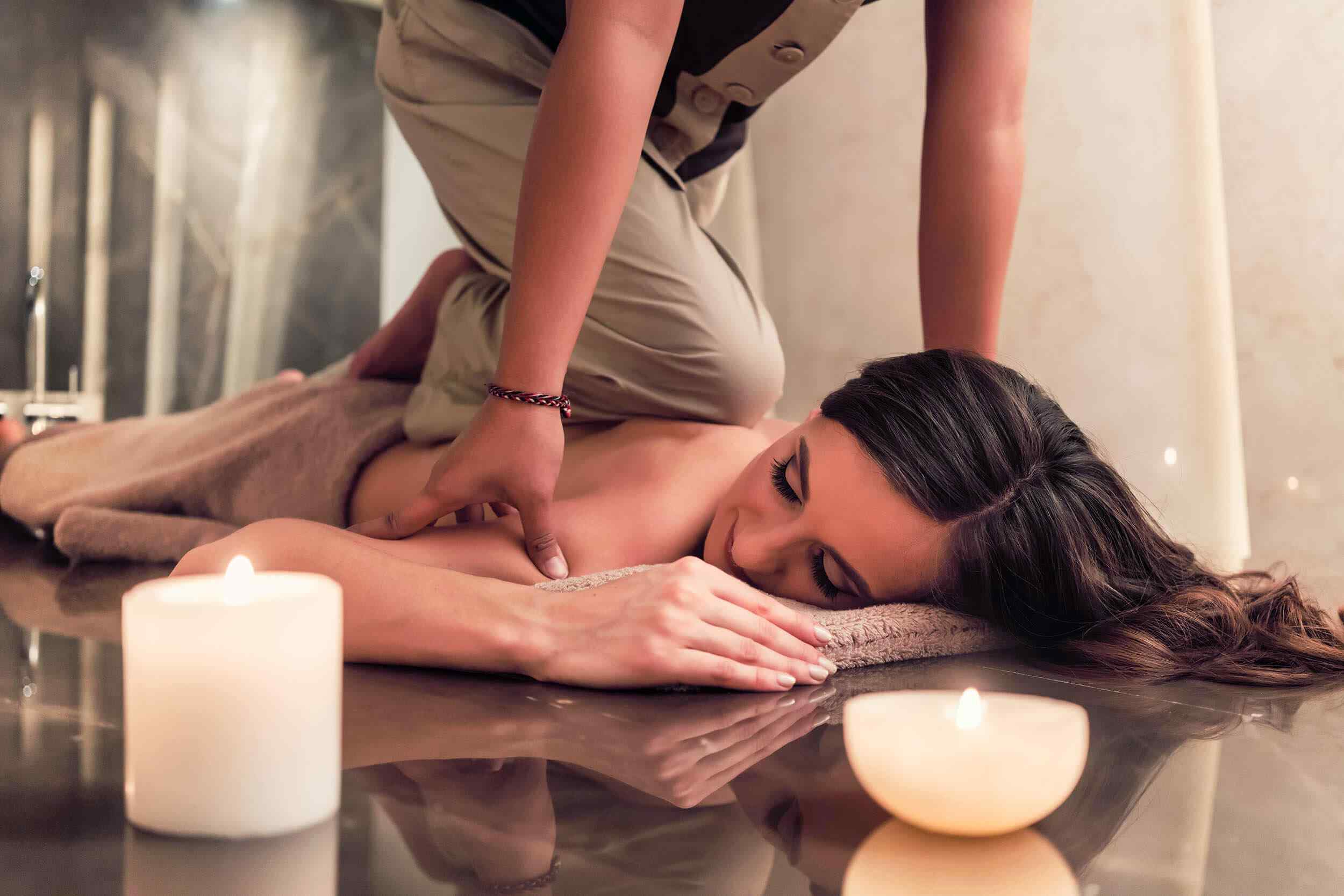 https://lisa.salon/cms/wp-content/uploads/2018/10/spa-massage-15.jpg